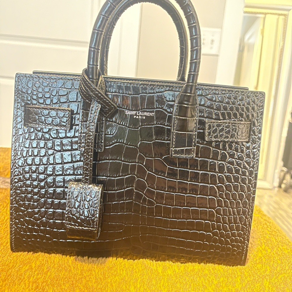 COPY - Saint Laurent YSL Sac de jour nano shiny croc black